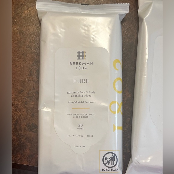 Beekman 1802 Pure Goat Milk Cleansing Wipes - White - Picture 2 of 3